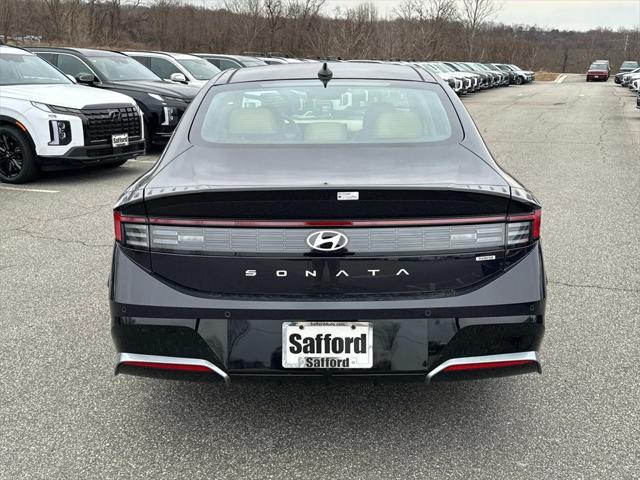 new 2025 Hyundai Sonata Hybrid car, priced at $38,205