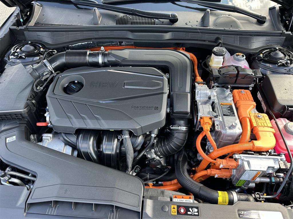new 2025 Hyundai Sonata Hybrid car, priced at $37,450