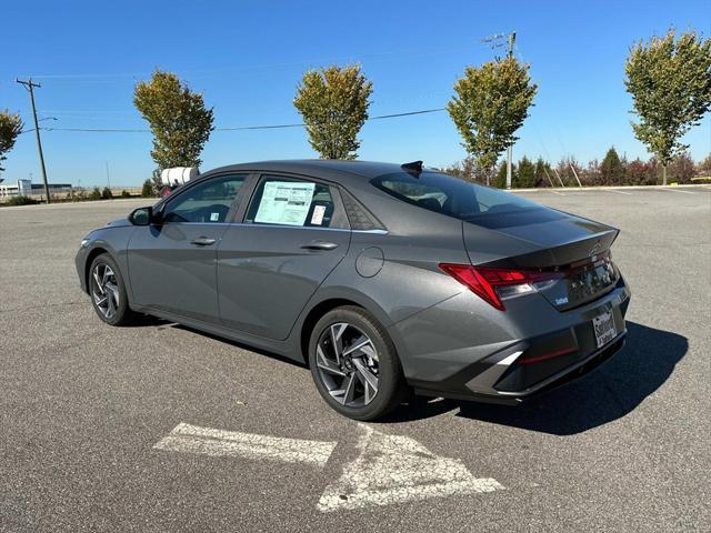 new 2025 Hyundai Elantra car, priced at $26,280