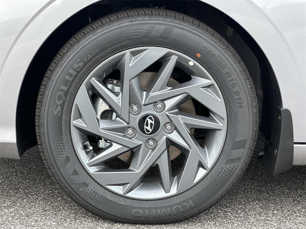 new 2025 Hyundai ELANTRA HEV car, priced at $24,805