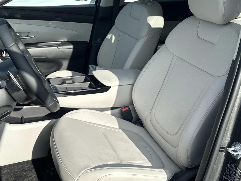 new 2026 Hyundai TUCSON Hybrid car, priced at $37,385