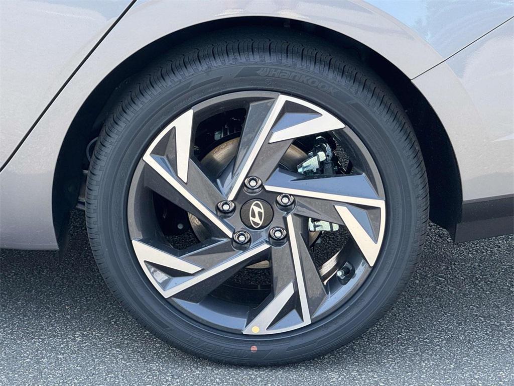 new 2025 Hyundai Elantra car, priced at $26,950
