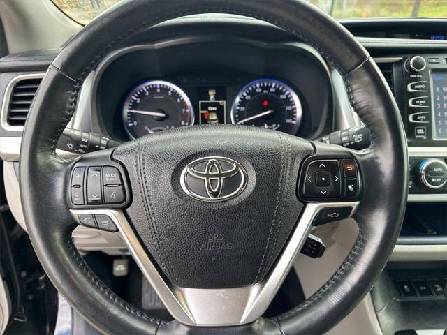 used 2015 Toyota Highlander car, priced at $18,500