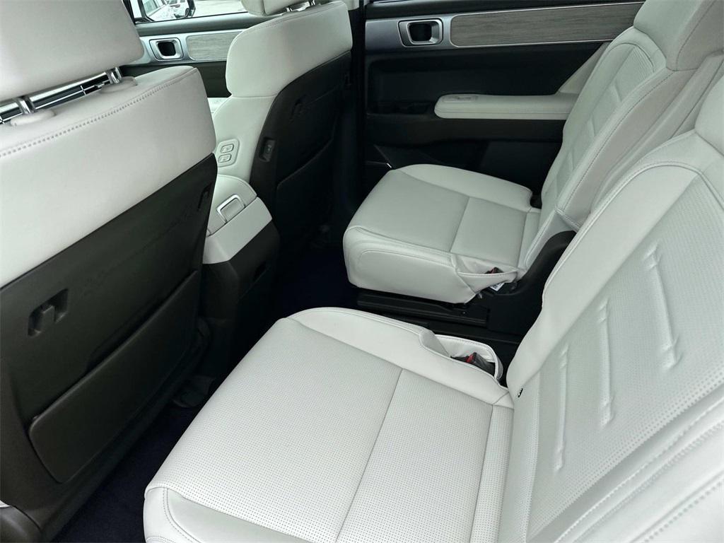 new 2025 Hyundai SANTA FE HEV car, priced at $48,295
