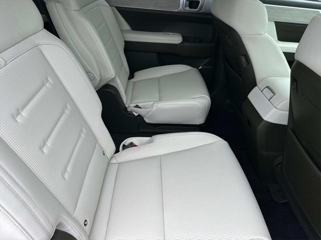 new 2025 Hyundai SANTA FE HEV car, priced at $49,045