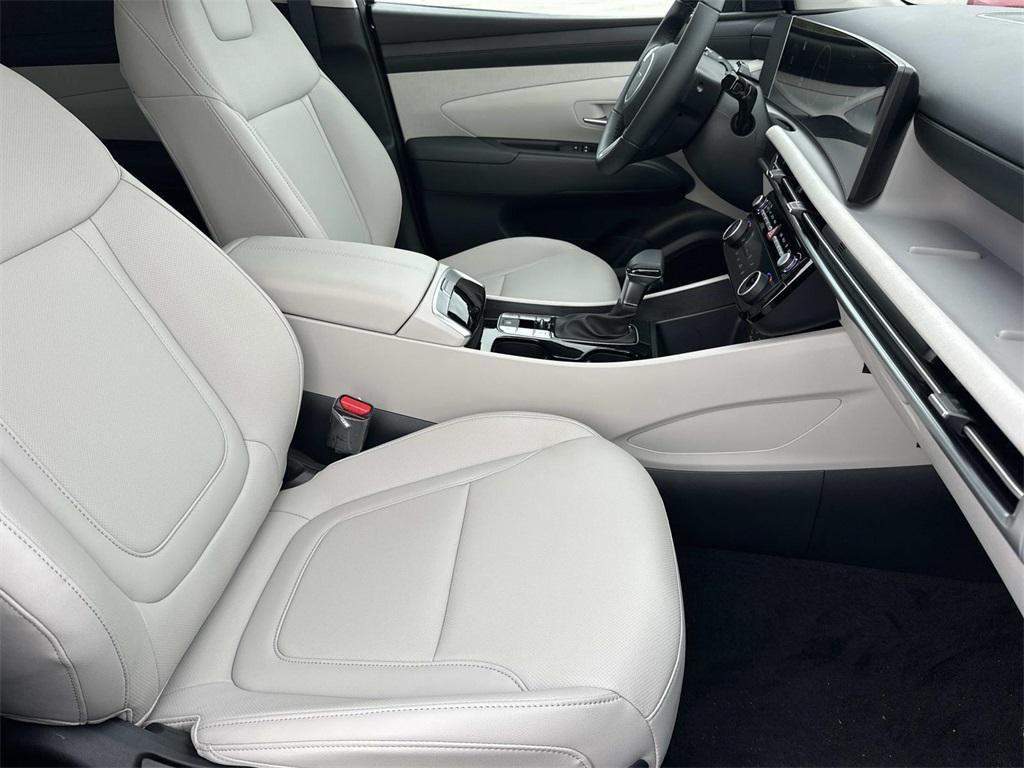 new 2025 Hyundai Tucson car, priced at $32,640
