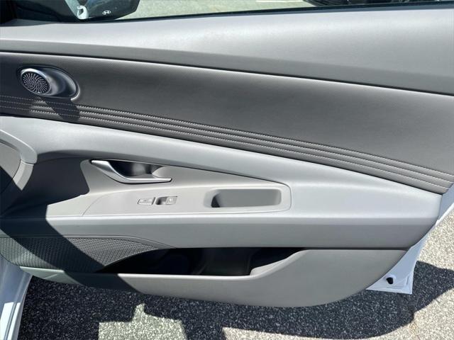 new 2025 Hyundai Elantra car, priced at $26,840