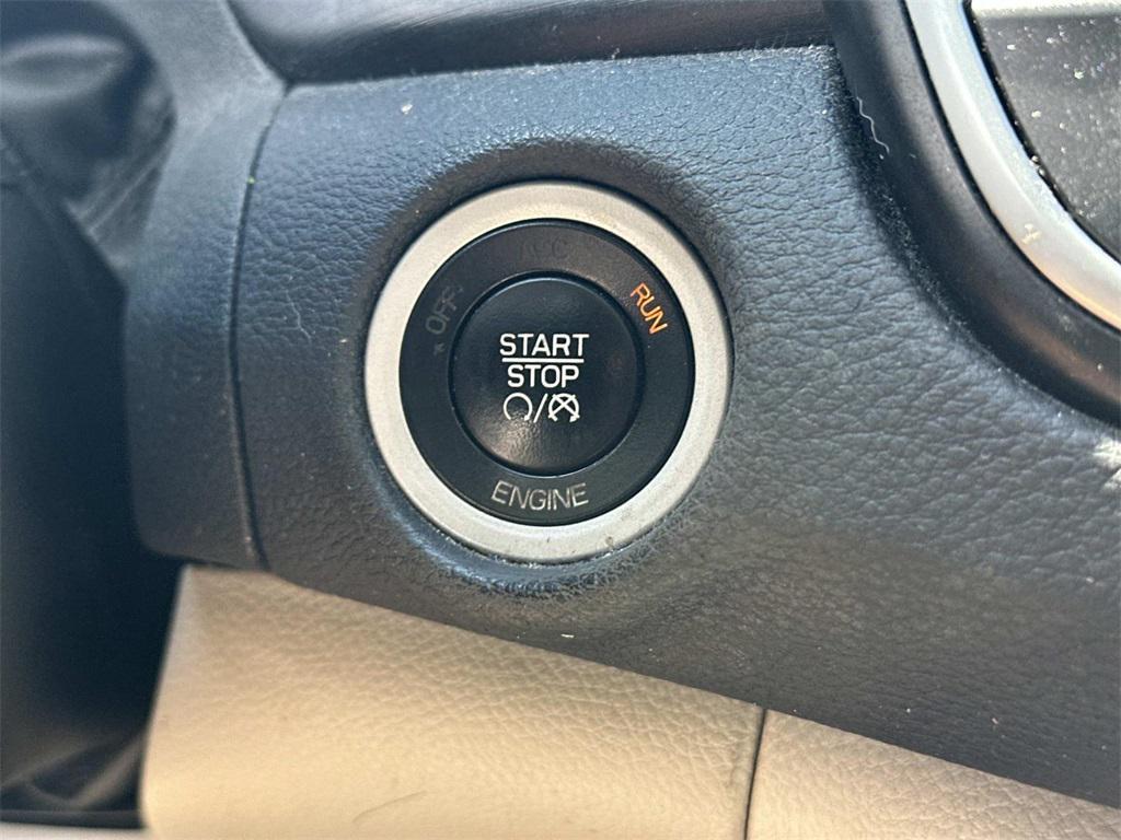 used 2015 Chrysler 200 car, priced at $8,000
