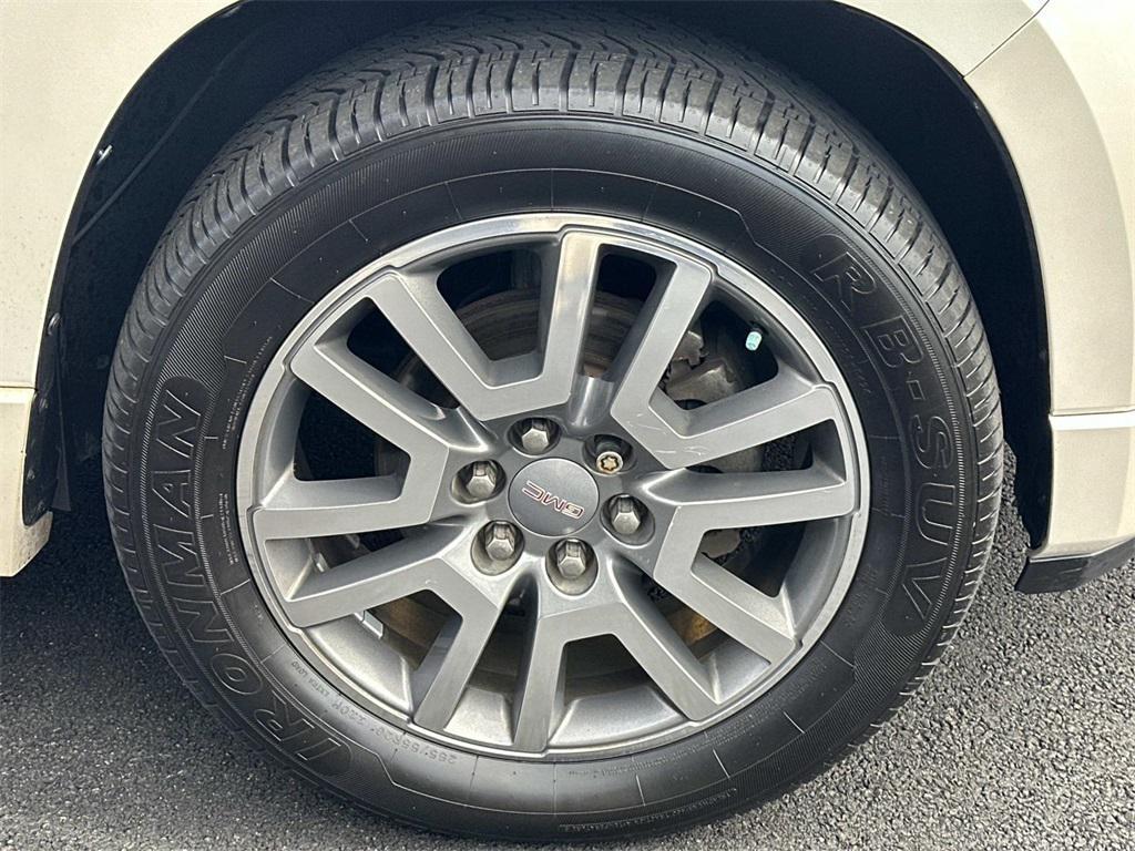 used 2014 GMC Acadia car, priced at $9,750