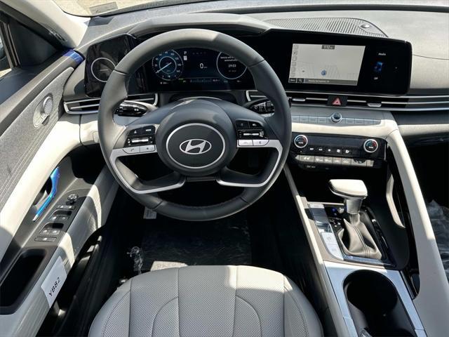 new 2025 Hyundai Elantra car, priced at $30,370