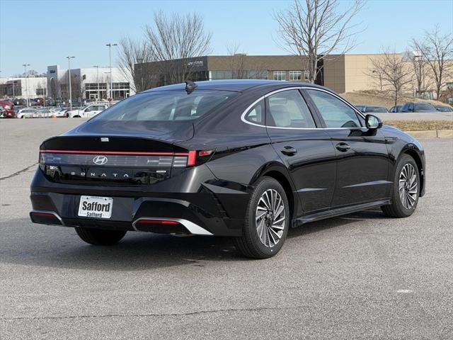 new 2025 Hyundai Sonata Hybrid car, priced at $31,760