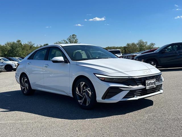 new 2025 Hyundai Elantra car, priced at $27,670