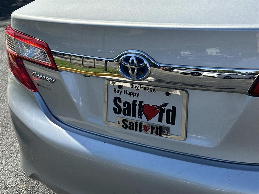 used 2014 Toyota Camry Hybrid car, priced at $9,500
