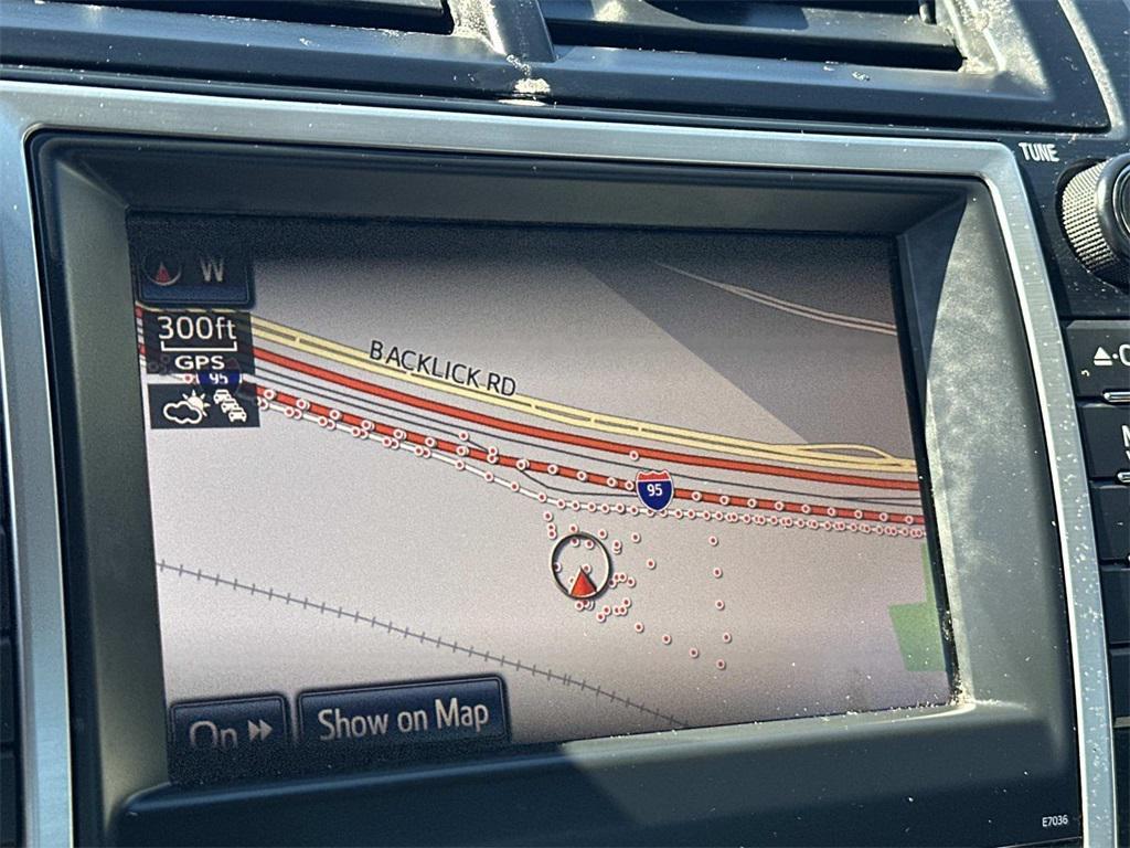 used 2014 Toyota Camry Hybrid car, priced at $9,500