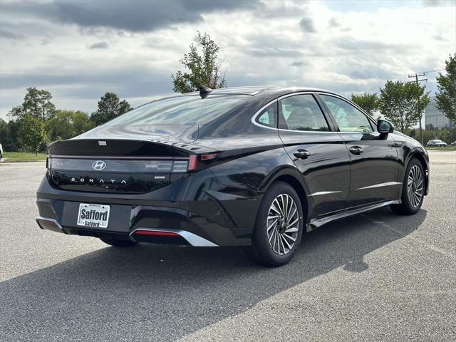 new 2025 Hyundai Sonata Hybrid car, priced at $38,160