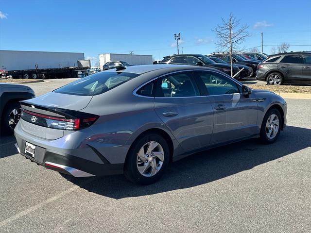 new 2025 Hyundai Sonata car, priced at $28,085