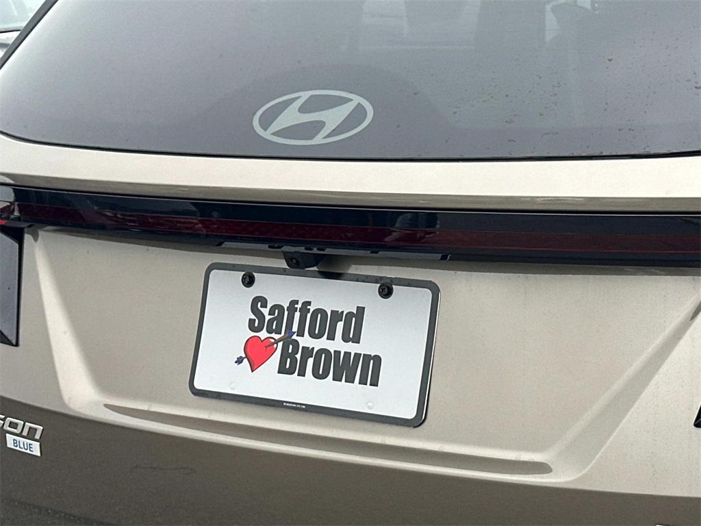 new 2025 Hyundai TUCSON Hybrid car, priced at $34,340