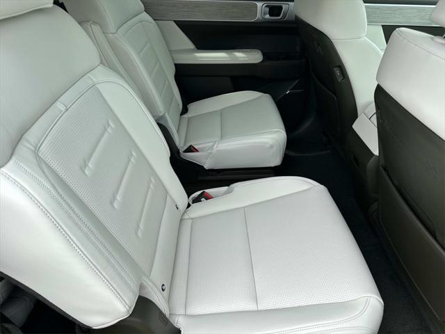 new 2025 Hyundai SANTA FE HEV car, priced at $50,114