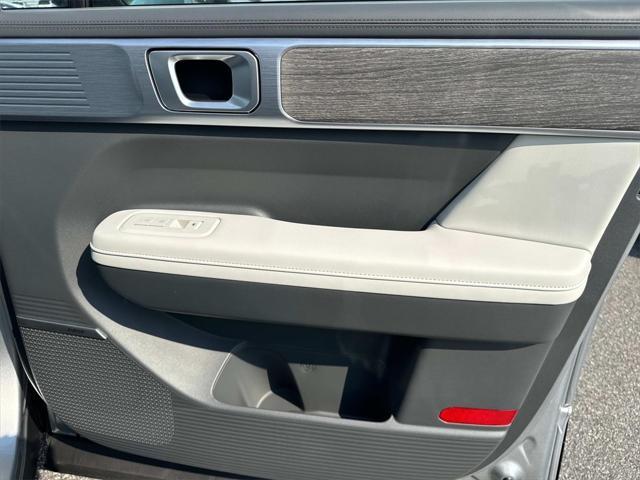 new 2025 Hyundai SANTA FE HEV car, priced at $50,025