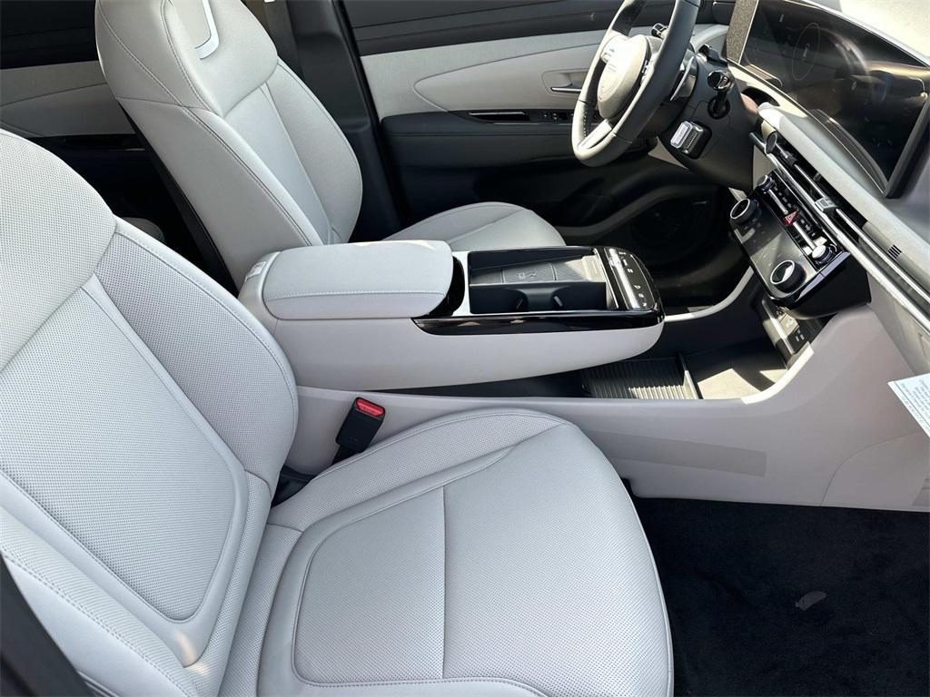 new 2026 Hyundai TUCSON Hybrid car, priced at $44,320