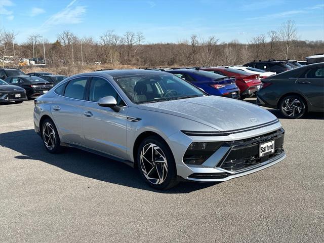 new 2025 Hyundai Sonata car, priced at $32,020