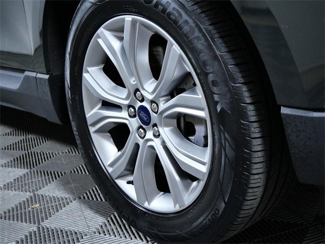 used 2022 Ford Edge car, priced at $29,999