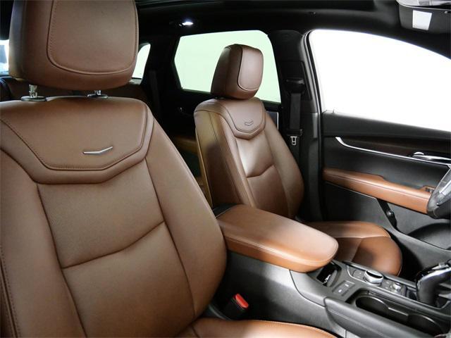 used 2022 Cadillac XT5 car, priced at $33,999
