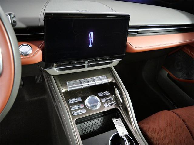 used 2024 Lincoln Nautilus car, priced at $62,999
