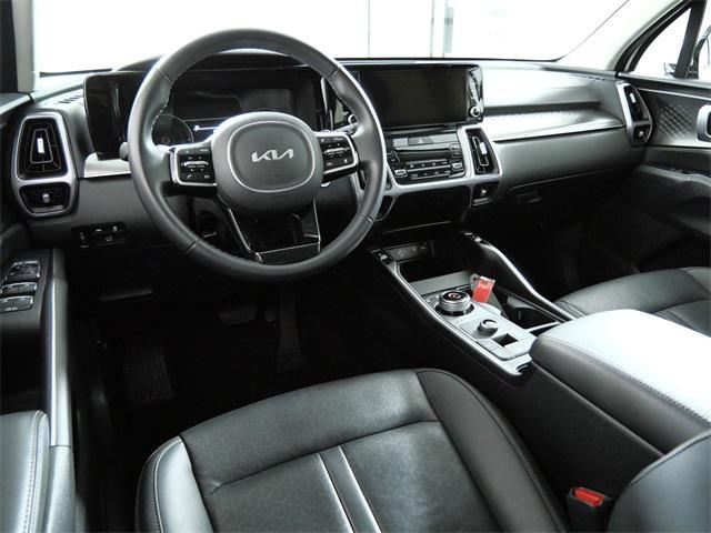 used 2023 Kia Sorento Hybrid car, priced at $30,999