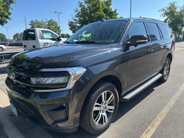 used 2024 Ford Expedition car, priced at $60,000