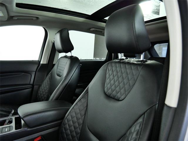 used 2023 Ford Edge car, priced at $30,000