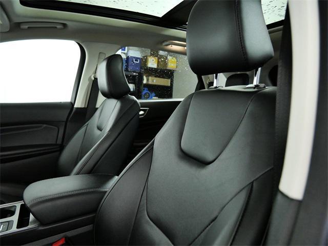 used 2022 Ford Edge car, priced at $30,000