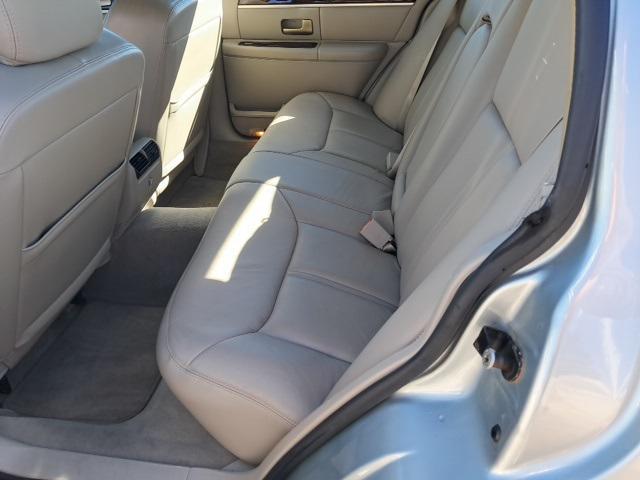 used 2007 Lincoln Town Car car, priced at $8,000