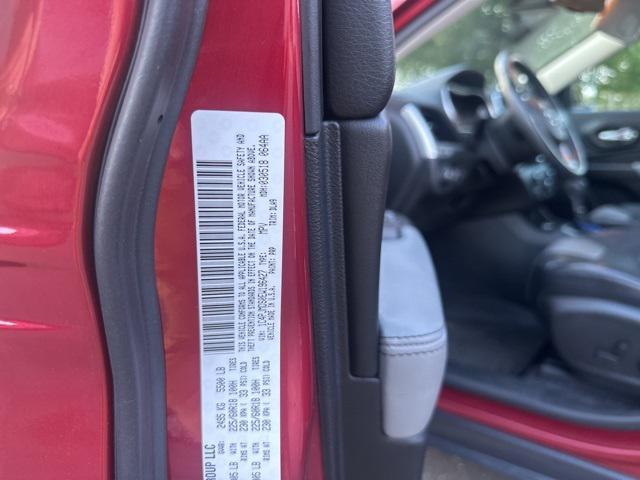 used 2014 Jeep Cherokee car, priced at $11,999