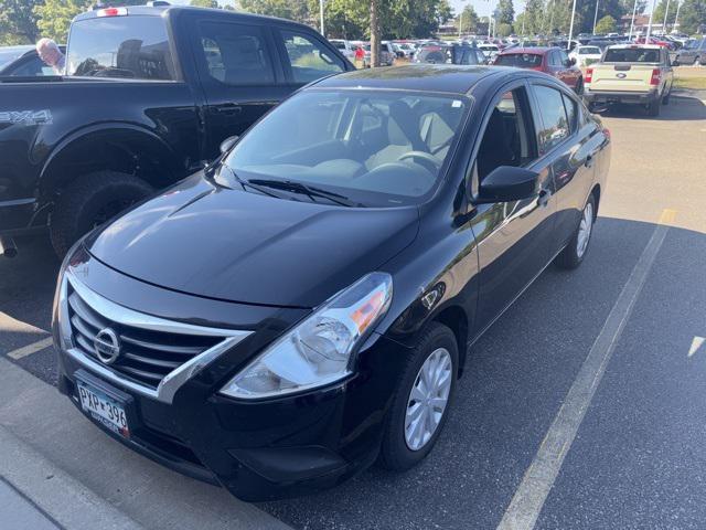 used 2017 Nissan Versa car