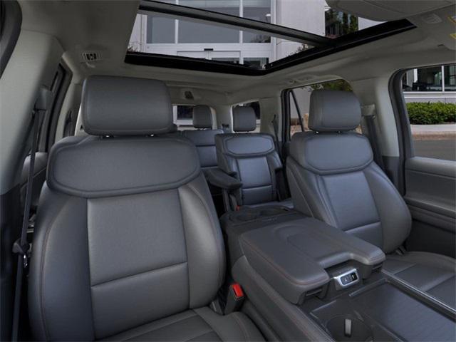 new 2025 Ford Expedition car, priced at $66,682