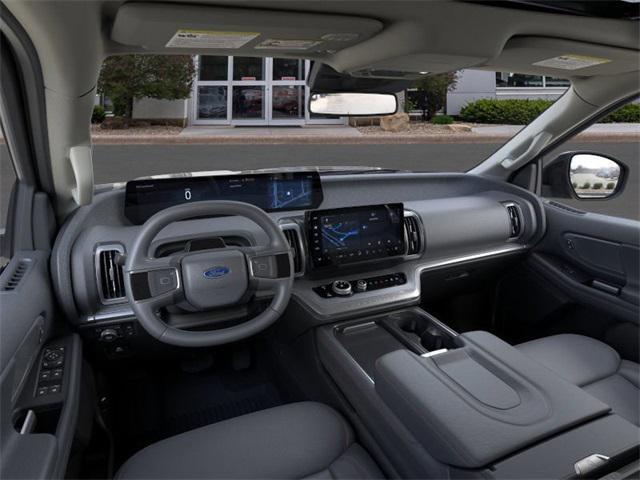 new 2025 Ford Expedition car, priced at $66,682