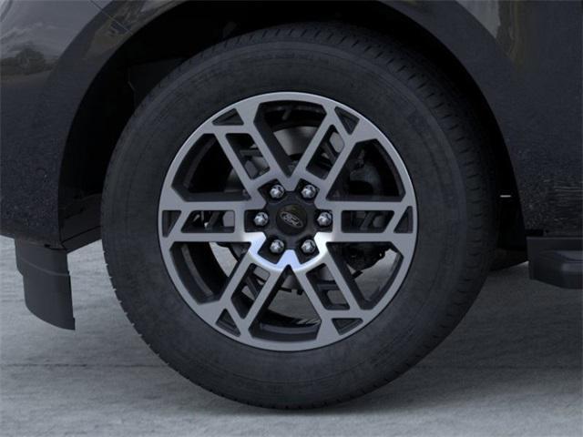 new 2025 Ford Expedition car, priced at $70,201