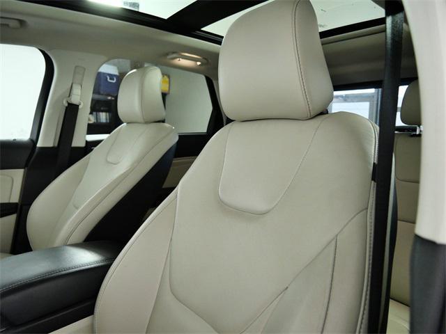 used 2022 Ford Edge car, priced at $29,999