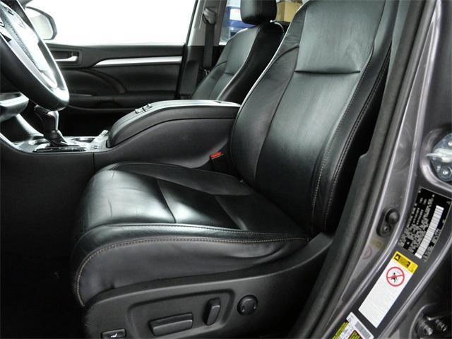 used 2015 Toyota Highlander car, priced at $16,999