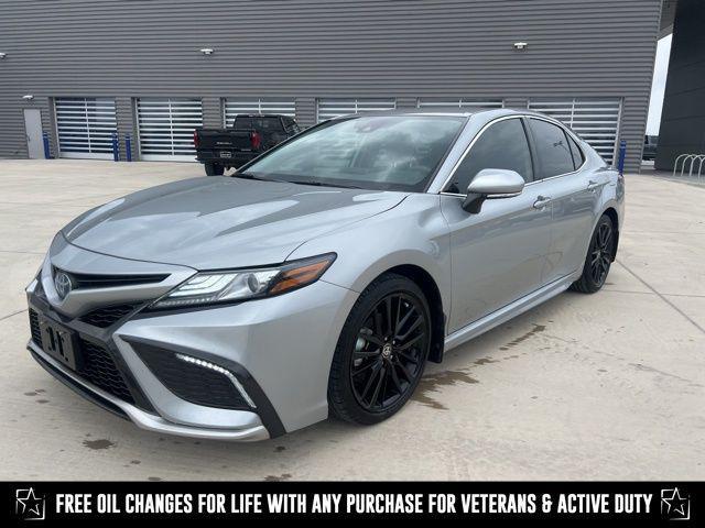 used 2024 Toyota Camry Hybrid car, priced at $33,017