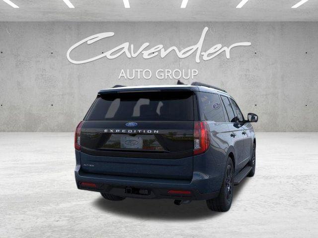 new 2025 Ford Expedition car, priced at $65,082