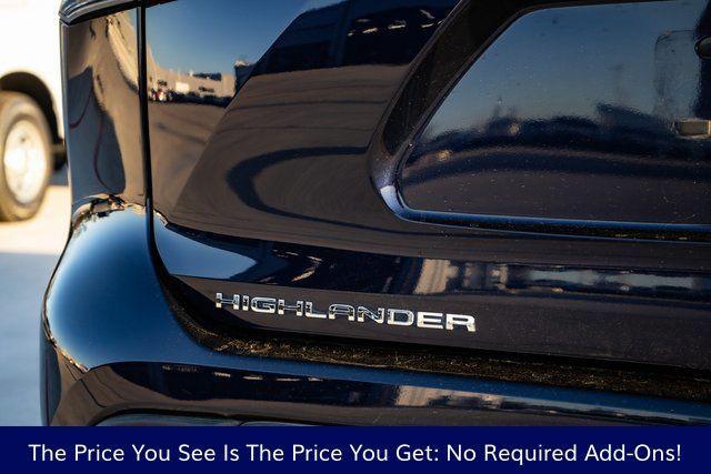 used 2023 Toyota Highlander car, priced at $31,871