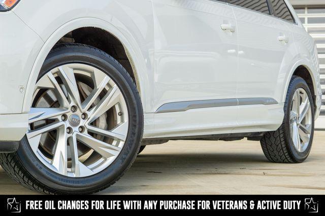 used 2020 Audi Q7 car, priced at $24,991