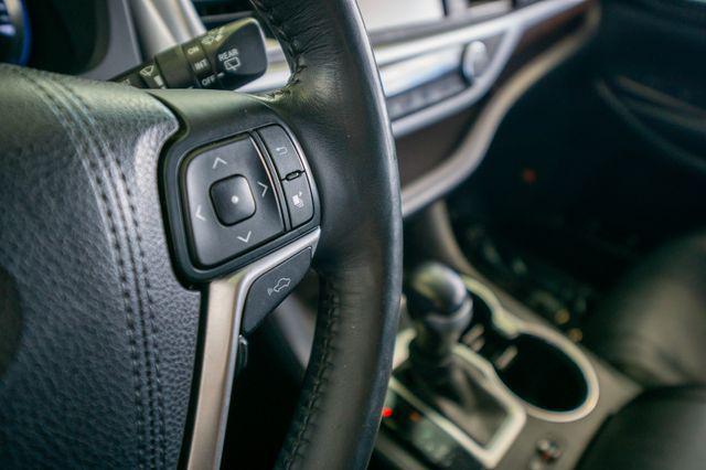 used 2015 Toyota Highlander car, priced at $23,991