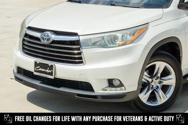 used 2015 Toyota Highlander car, priced at $23,991