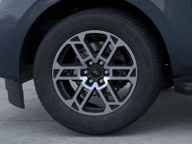 new 2025 Ford Expedition car, priced at $68,705
