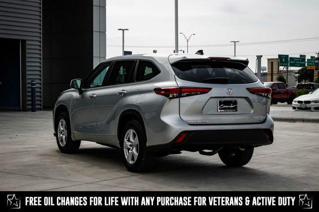 used 2023 Toyota Highlander car, priced at $30,202