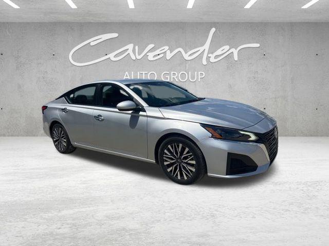 used 2023 Nissan Altima car, priced at $15,988