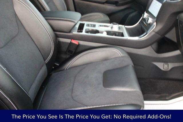 used 2024 Ford Edge car, priced at $39,988